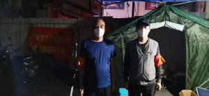 市文旅集團(tuán)一線戰(zhàn)“疫”之：黨旗飄揚(yáng)在門外，黨旗扎根在心里，53歲和35歲黨員成絕佳搭檔